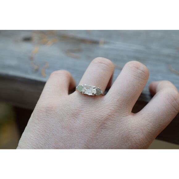 Natural Sapphire Ring, raw sapphire ring, unique sapphire ring, raw gem ring - Picture 3 of 4